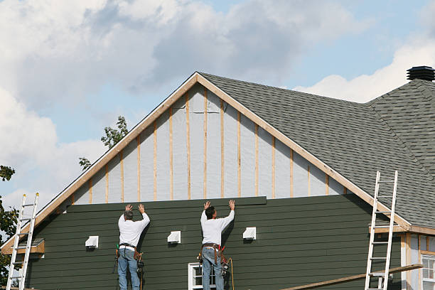 Professional Siding Contractor technician working in Roselle Park, NJ